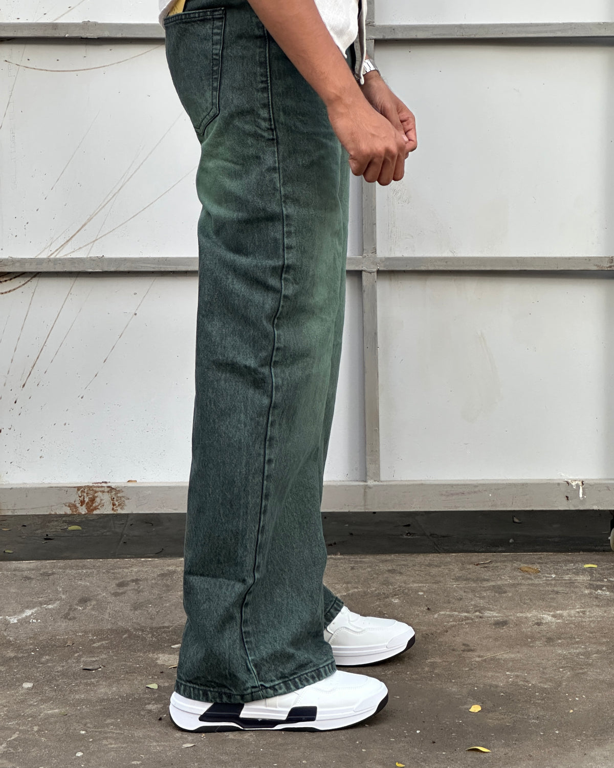 Forest Green Wide Leg Jeans – Vintage Wash