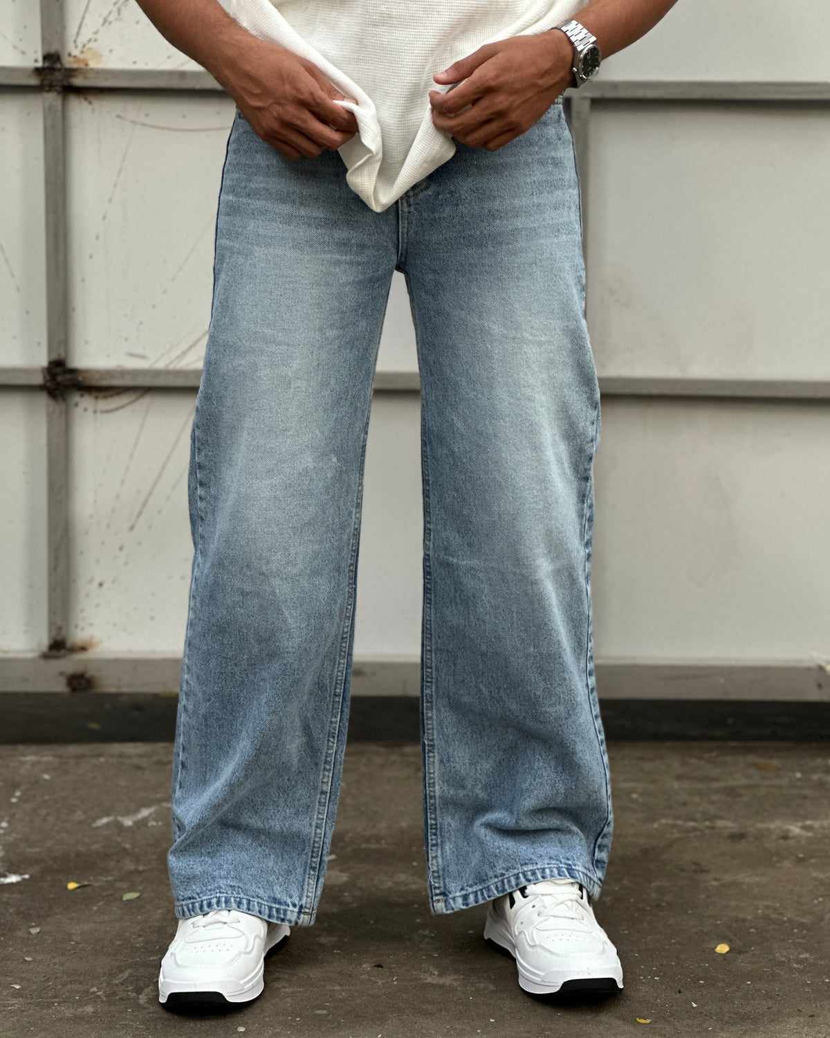 Wide Leg Denim Jeans – Ice Blue Wash