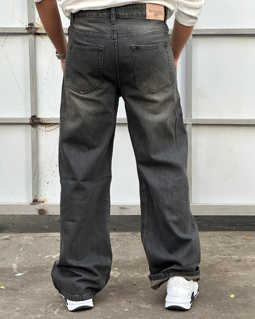 Raw Wash Wide Leg Jeans – Charcoal