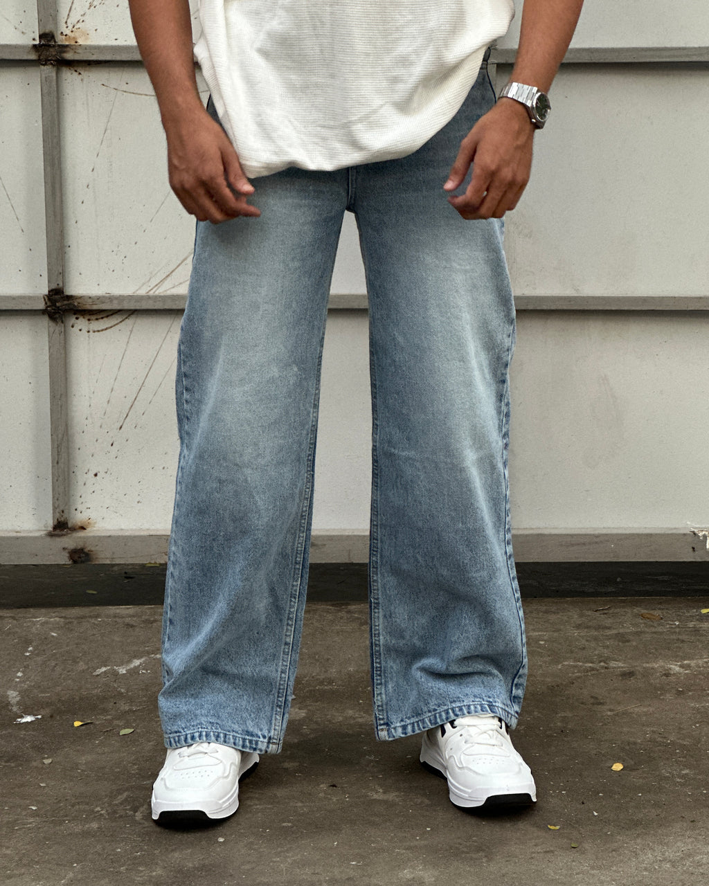 Wide Leg Denim Jeans – Ice Blue Wash